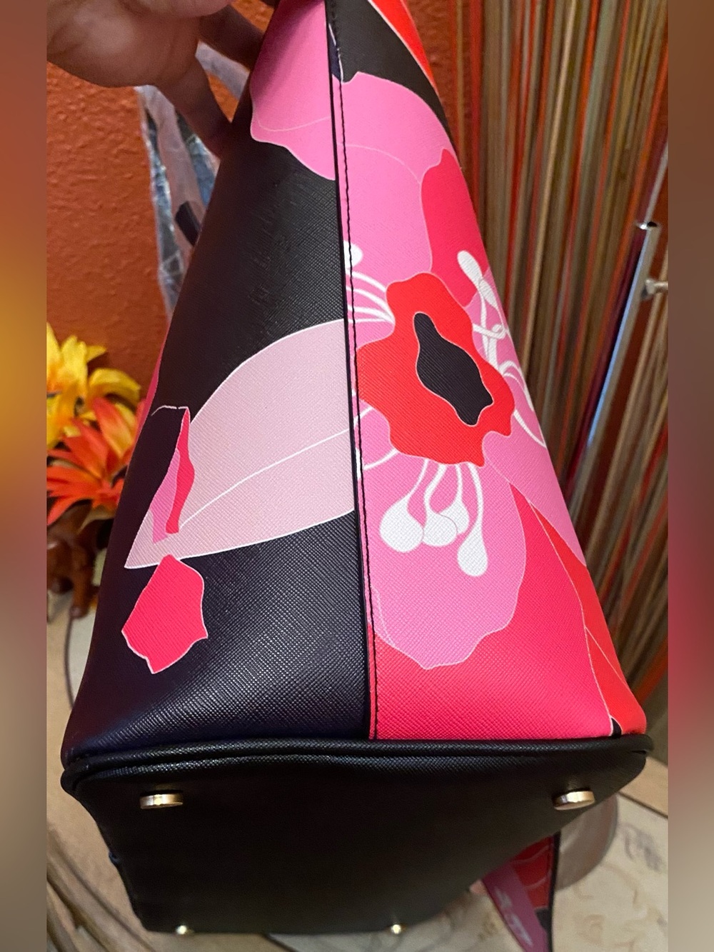 Trina Turk - NEW - Red, Navy and Pink Floral Tote Bag with matching wristlet - Picture 9 of 16